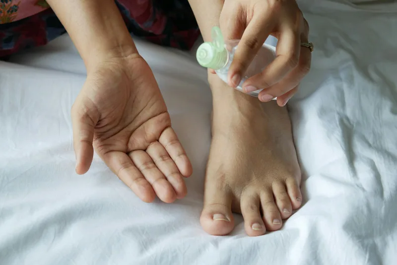 Pies cuidados después de una pedicura